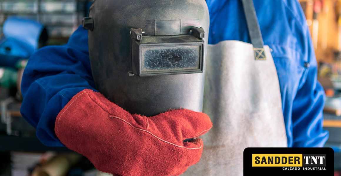 EPP para soldadura: equipo completo y normas de seguridad